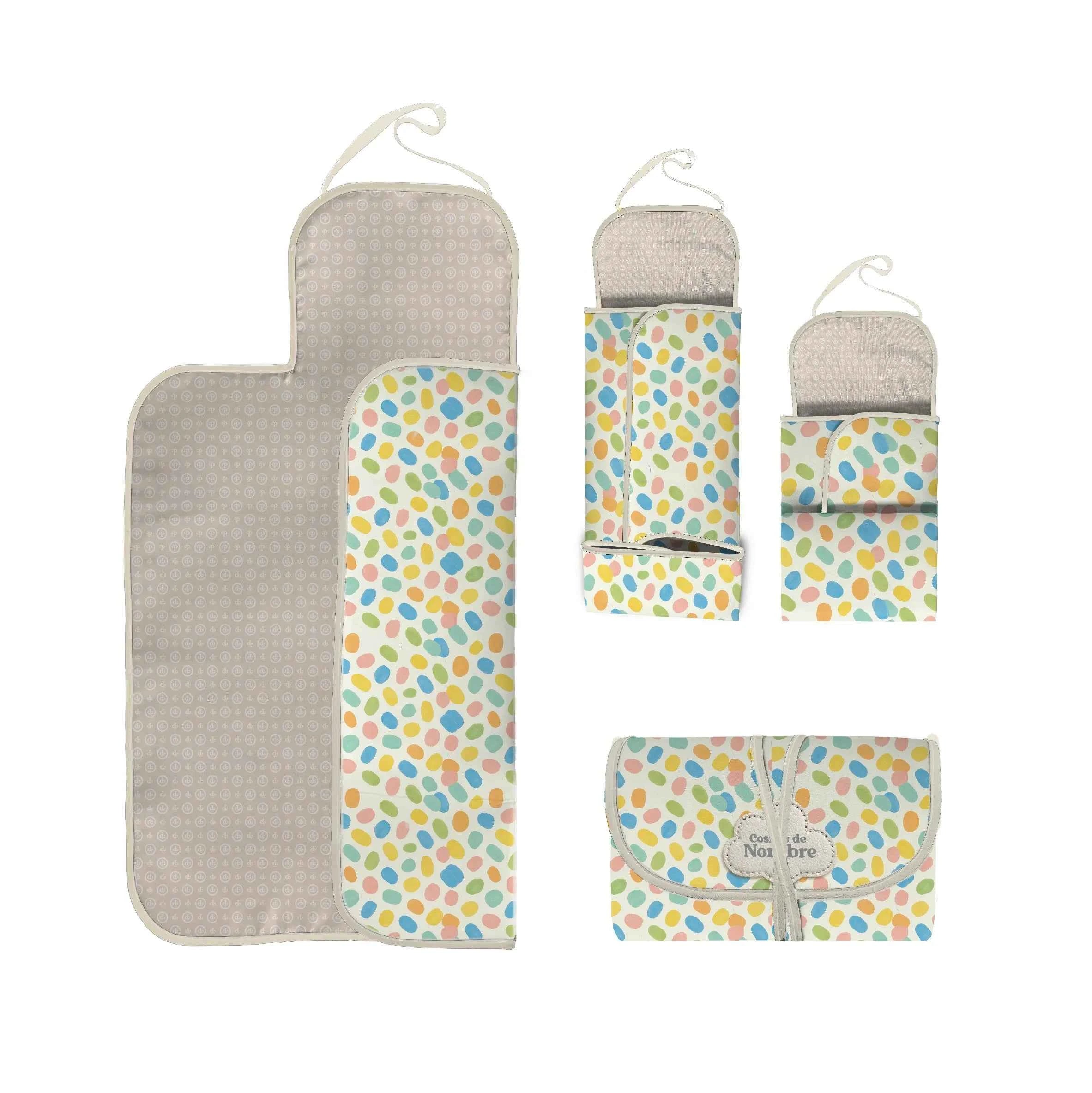 Cambiador enrrollable Baby Confetti fabricado en España. Grande, suave y perfecto para cambiar al bebé en cualquier lugar.