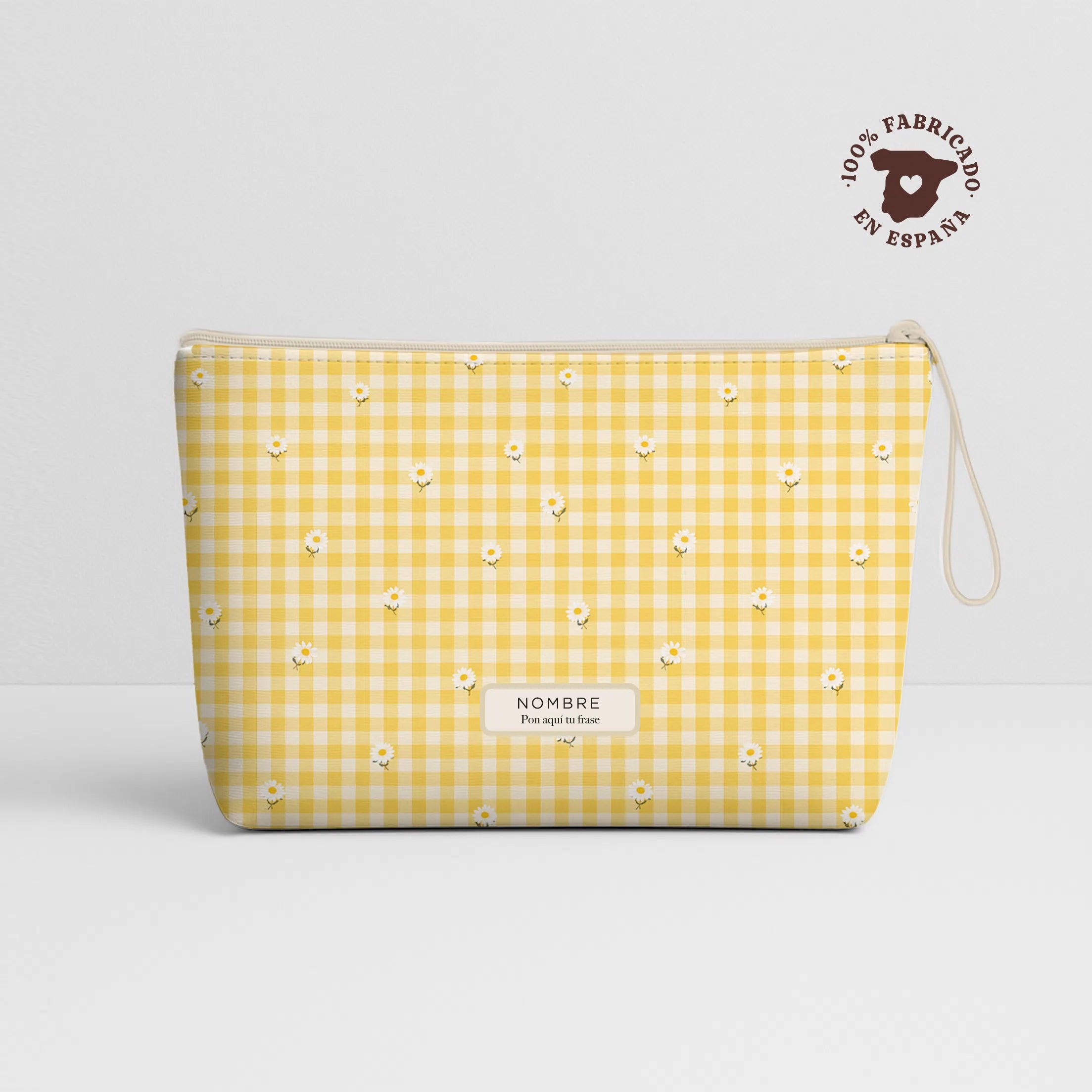 Pack Personalizado | Neceser con base grande Sol Solecito ideal para maquillaje, organización diaria y productos de higiene. Estmpado en vichy amarillo con margaritas blancas