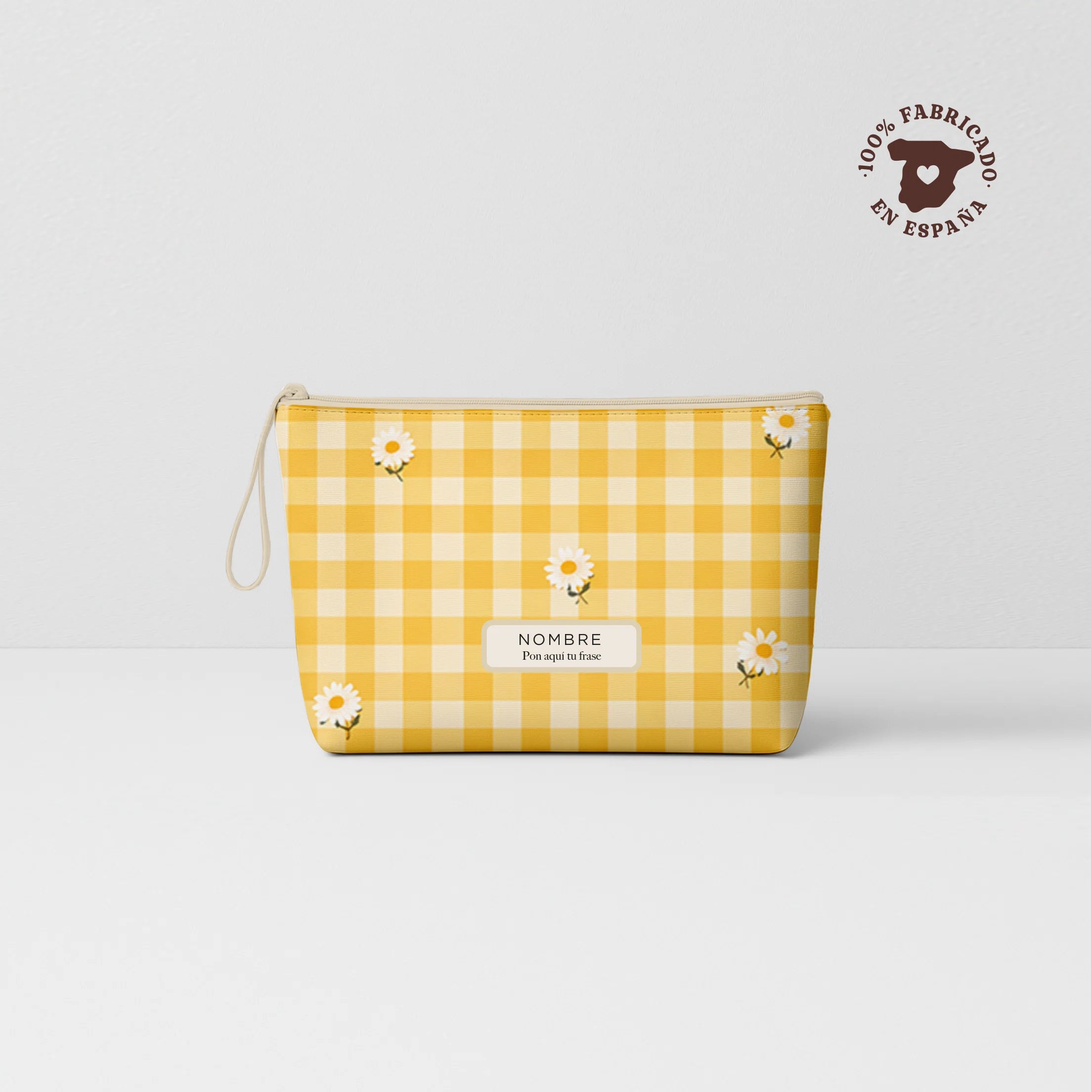 Pack Personalizado | Neceser base mini Sol Solecito perfecto para bolso, básicos diarios y pequeños imprescindibles. Es de Vichy amarillo con florecitas