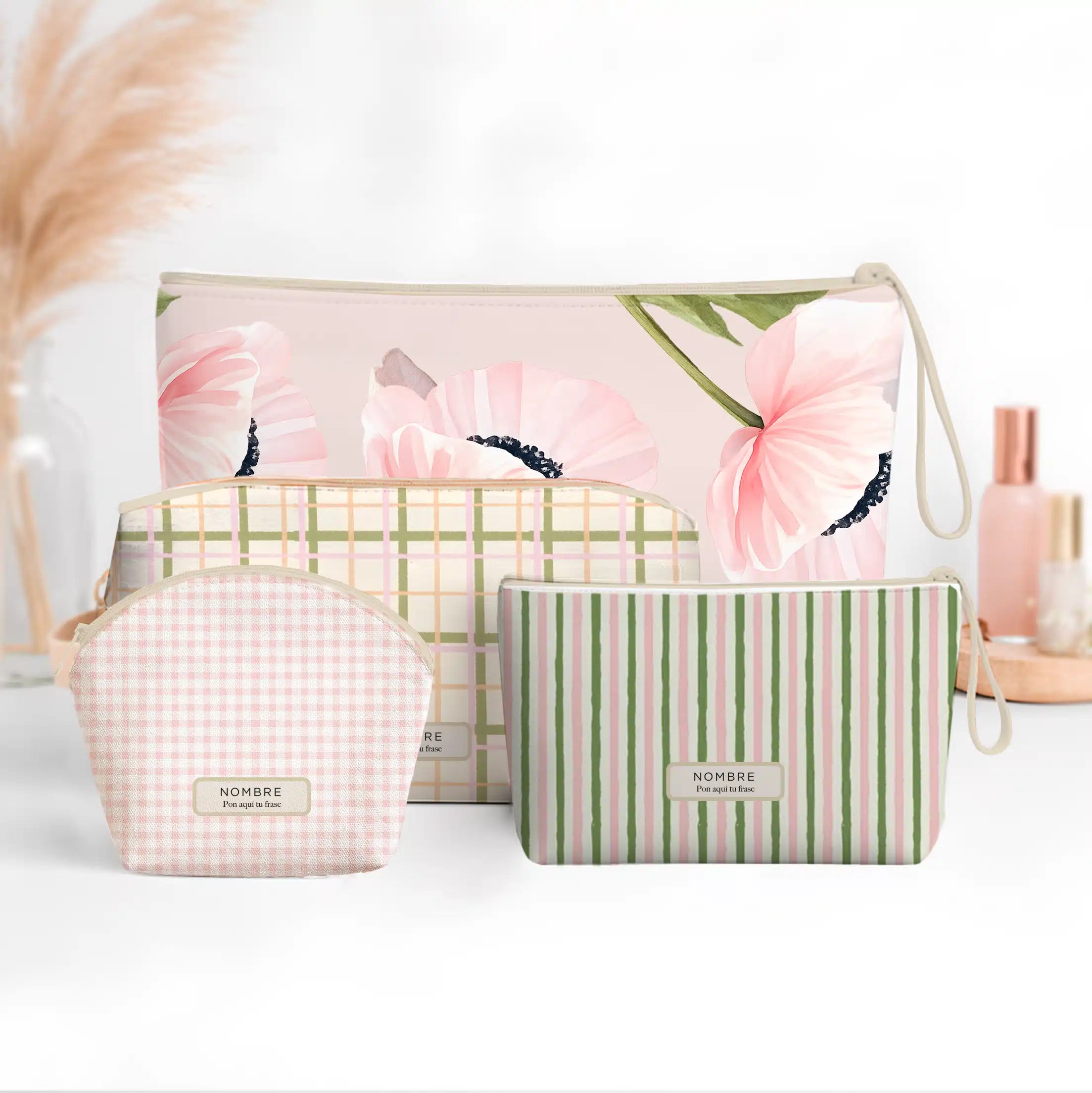 Pack Personalizado 4 Neceseres | Rosita Bonita - Tres neceseres de diseño floral y a rayas en tonos suaves.