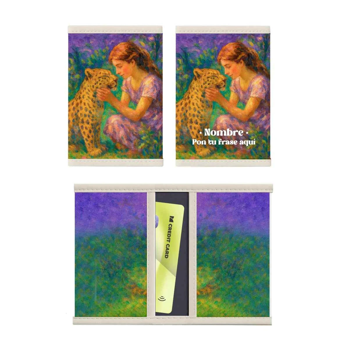 Porta tarjetas Niña y Leopardo con estampado artístico en verdes y dorados, 100% fabricado en España.
