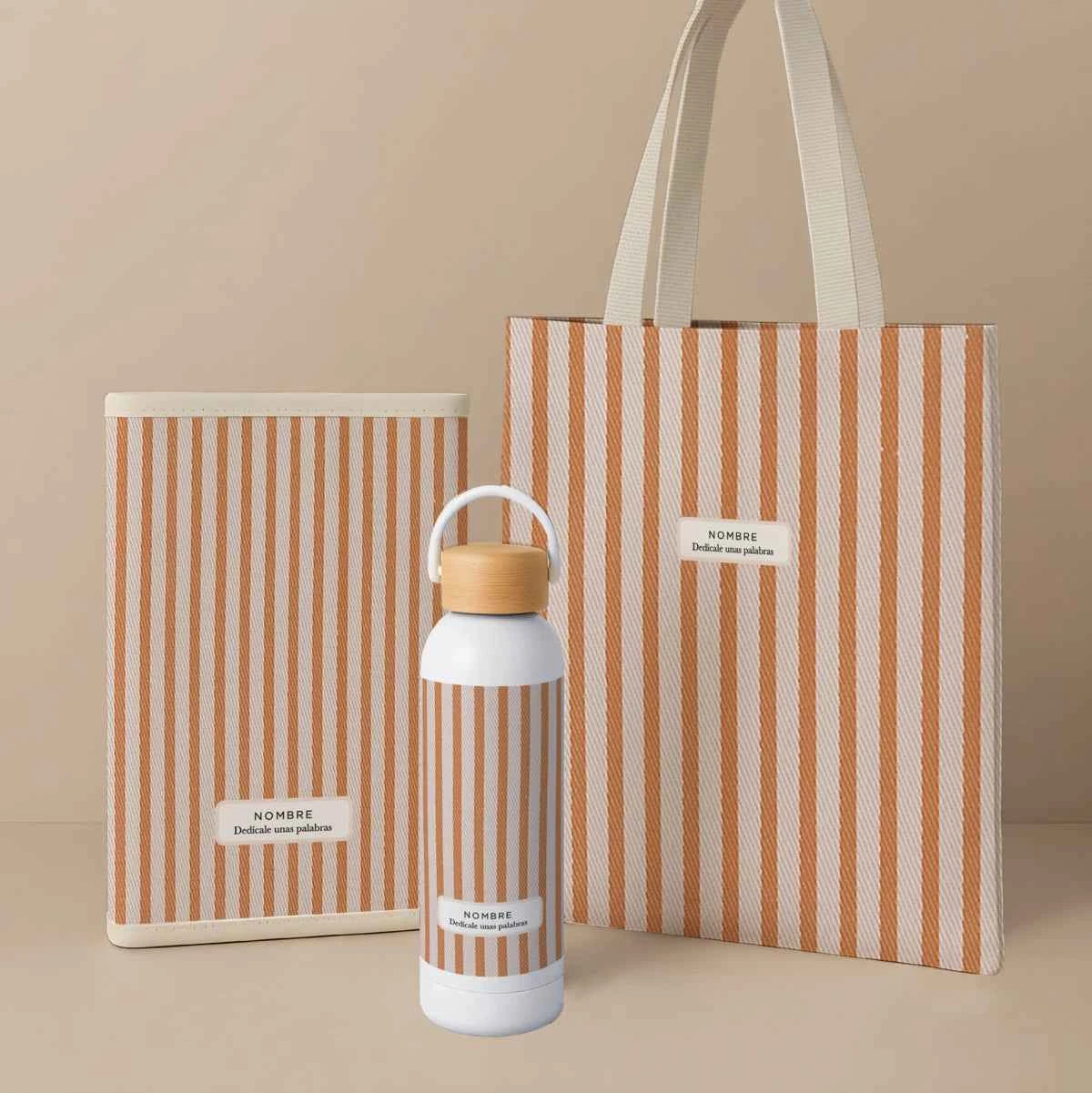 Pack Pioneros personalizado con portadocumentos, tote bag de loneta y bidón térmico de 500 ml, fabricados en España y con estampado Mocatriz