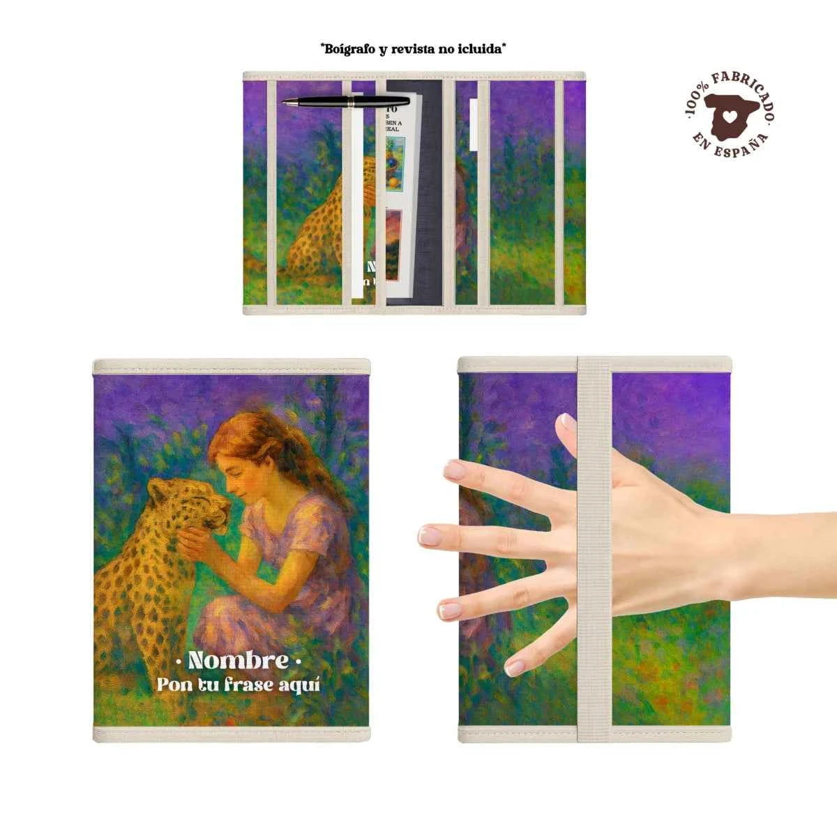 Portadocumentos acolchado con estampado Niña & Leoparde. Compartimentos internos y asa trasera. Hecho en España.